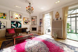 三、 颜色选择：沉稳厚重与五行喜忌的统一原则