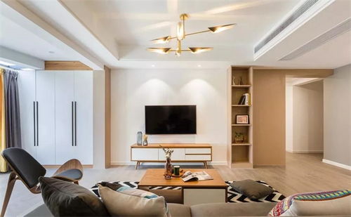 （一）蓝白主调的智慧与净化