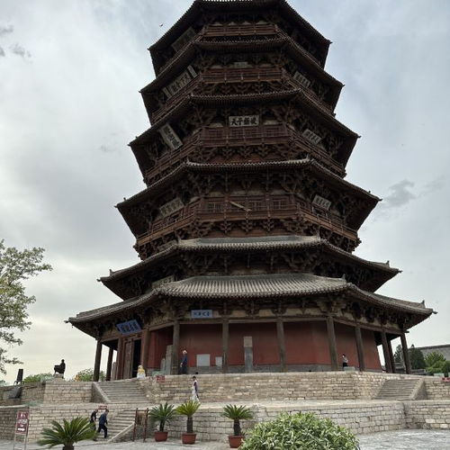 藏在木塔旁边的“非攻略景点”：佛宫寺的“不说话的老和尚”