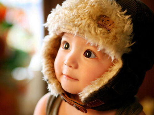 有没有属猪三点水的字男孩名字大全推荐？