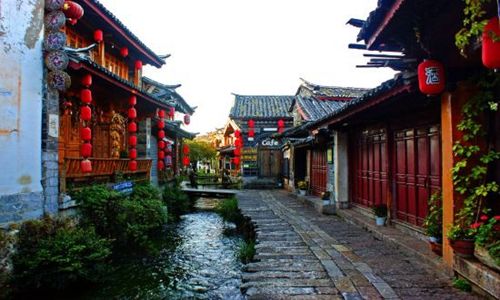 被攻略绑架的丽江：我们究竟在“休闲”哪些？