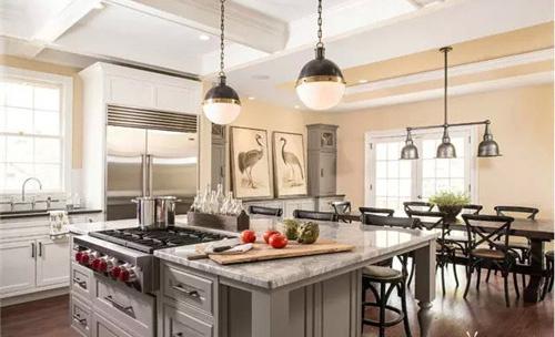 1. 炉灶对门之冲煞