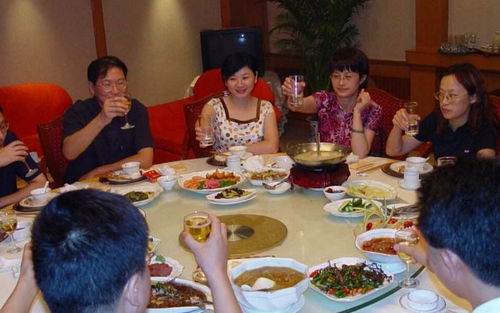 2026年2月乔迁酒席和5月亲朋聚会，有哪天是吉日呢？