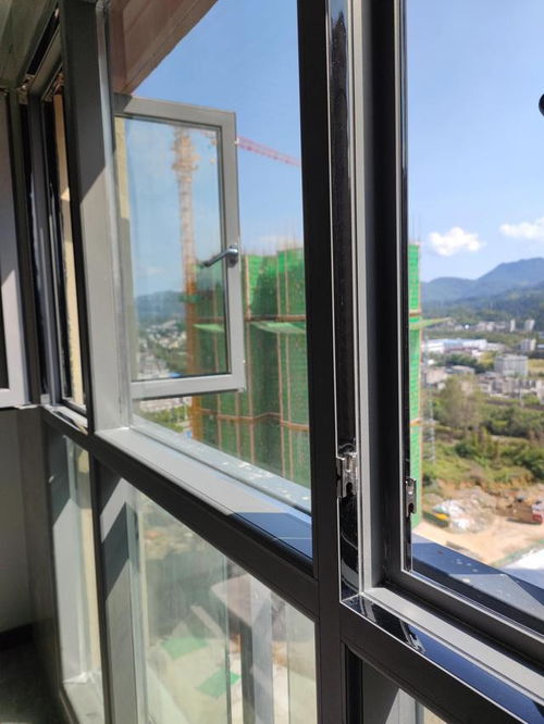 封闭阳台的气运阻滞效应分析