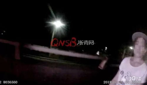 夜读古书