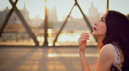 一、 行为模式初探：暧昧信号的辨析与解读