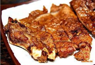 梦见彳艮多人一起吃排骨是什么预兆，周公解梦里有什么含义？