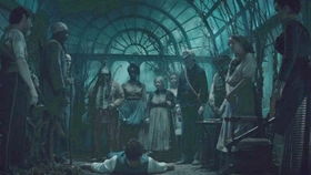 3. 镜像与声音的双重感官投射