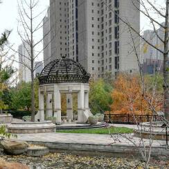 一、  命名符号学视域下的负面案例分析：以虹桥南二巷某小区为例