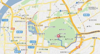 D1: 夜班火车抵达南京 → 老门东深度体验 → 城墙夜游