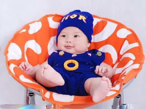 杨姓女宝宝起个什么好听的名字呢？