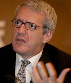 比尔盖茨八字格局属于哪种大小格局？