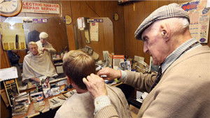 梦见和别人理发是什么预兆或象征？