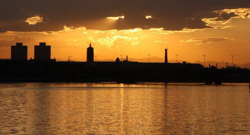 一、 听觉盛宴：追求悦耳动听的音韵之美