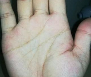 女人手相中哪些特征容易导致烂桃花？