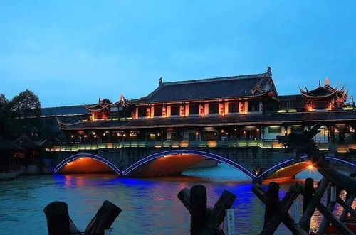 景点：破破烂烂的“古”镇…但意外地有味道