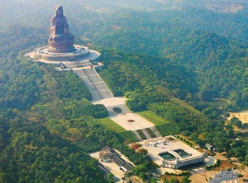 三、西樵山宝峰寺：爬山拜神一条龙服务