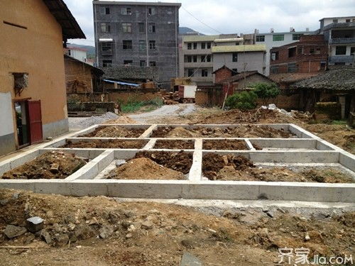 一、 选址阶段的风水要点