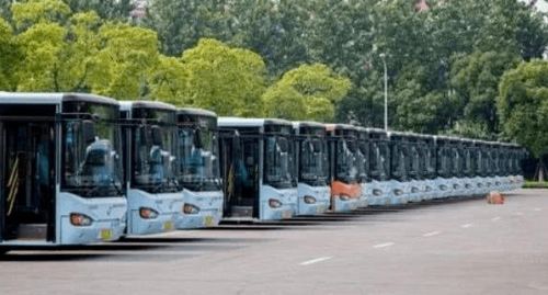 公交：等车等到天荒地老