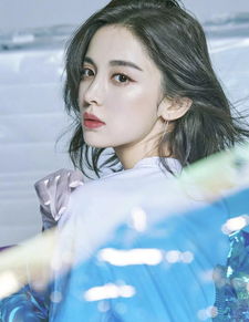 一、 娱乐活动圈审美认知中的“公认最美”地位及其社会周边环境心理状态基础