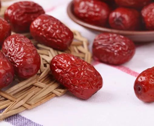 啊啊啊！梦见吃红枣！