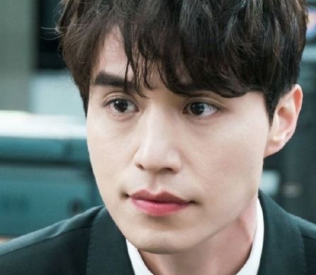 这位俊美男子的八字，是否属于典型的帅哥八字格局呢？