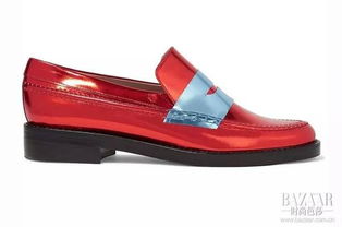 一、 鞋履的色彩与桃花人际：红色的象征意义