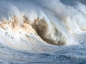 梦见水势汹涌，这是不是预示着什么重大的变化或挑战呢？