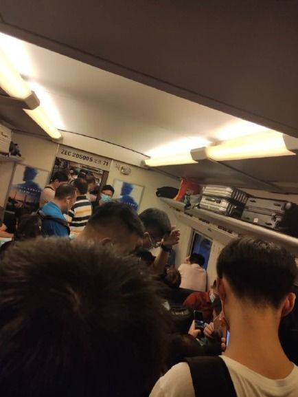 周末不想被那些人挤爆的景点“虐”？广州高铁早就给你准备好了“逃生通道”