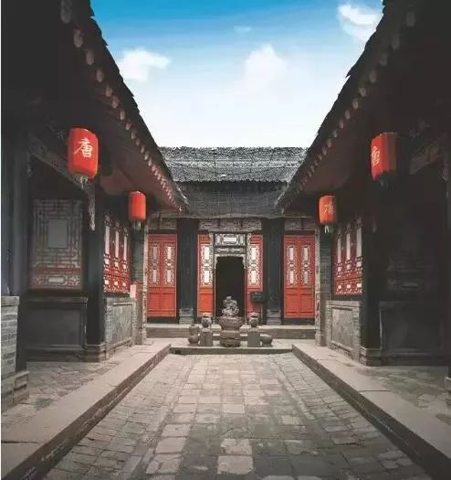 震惊！唐家大院门票暗藏惊天秘密，2026年黄历显示这天去会走大运！