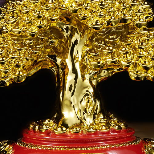 属兔佩戴哪种戒指能招财运？吉祥招财兔摆件有何寓意？