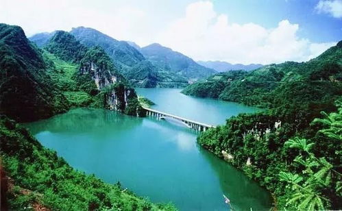 小贴士：防止被“江风”吹走帽子