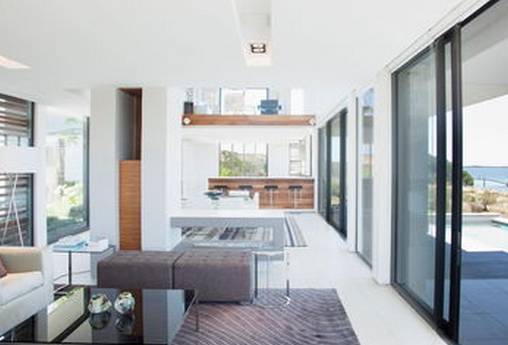 ：风水学在现代家居设计中的理论重构与实践意义