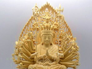 2026年属鼠的人是否适合佩戴金色饰品，同时戴水晶又是否适宜？