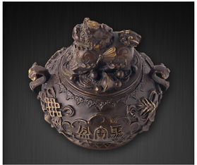 貔貅金蟾旺财壁纸图片对属虎女性有何特殊寓意和旺财效果？