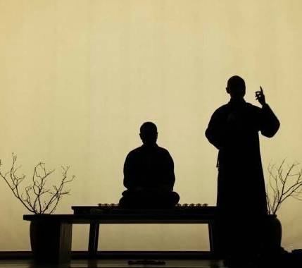 命运的束缚与人性的解放