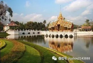 第二天：拒绝“大珍珠号游船”，和本地人一起挤渡轮