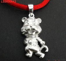 发光少年属什么生肖？12生肖吊坠男款夜光吊坠有何特殊含义？