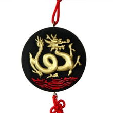 年纪之冠属什么生肖？本命年送生肖龙礼物有何寓意？