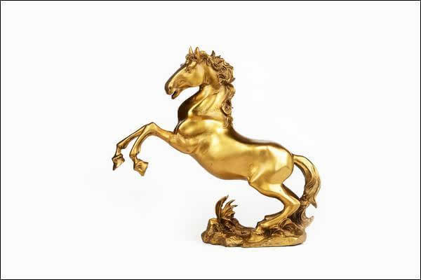 7．马形摆件