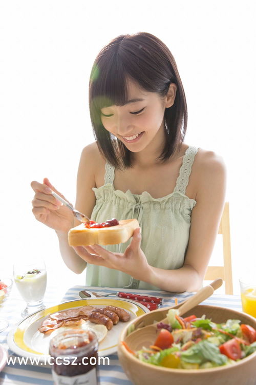 秀色可餐打一准确生肖是什么生肖？