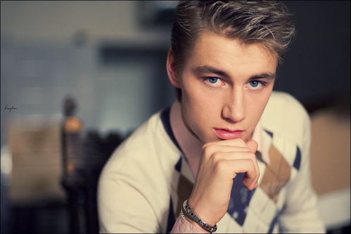 1.3 异性缘过旺引发的德行风险