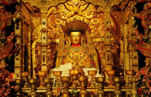 在风水盛行地区，嫩否开设一家供奉佛像的风水店铺呢？