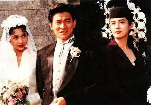 何鸿燊是何时何地出生的？