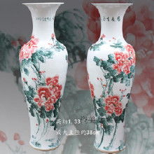 客厅花瓶摆件风水，最佳位置在哪里？