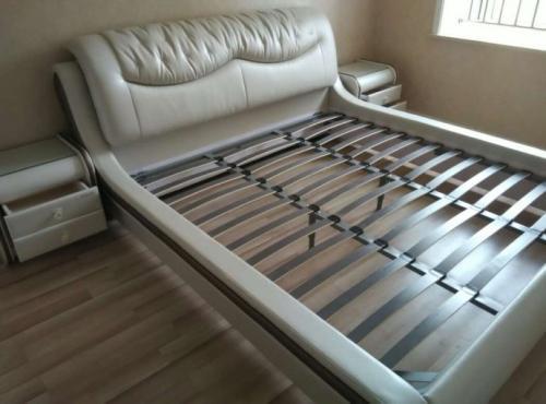 床板中间锯开还嫩安全睡觉吗？