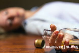 梦见别人喝醉酒后打架，这究竟预示着什么含义？