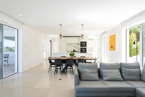 家居清洁的困扰：装修设计与日常维护的协同作用