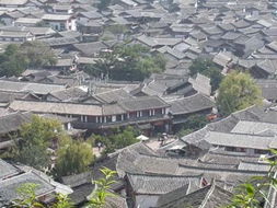 Lijiang 丽江古城外的小镇惊喜， 更适合情侣慢慢逛