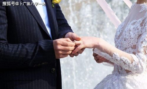 哪些八字男孩子注定婚姻美满，哪些八字男孩子命中注定无婚姻？